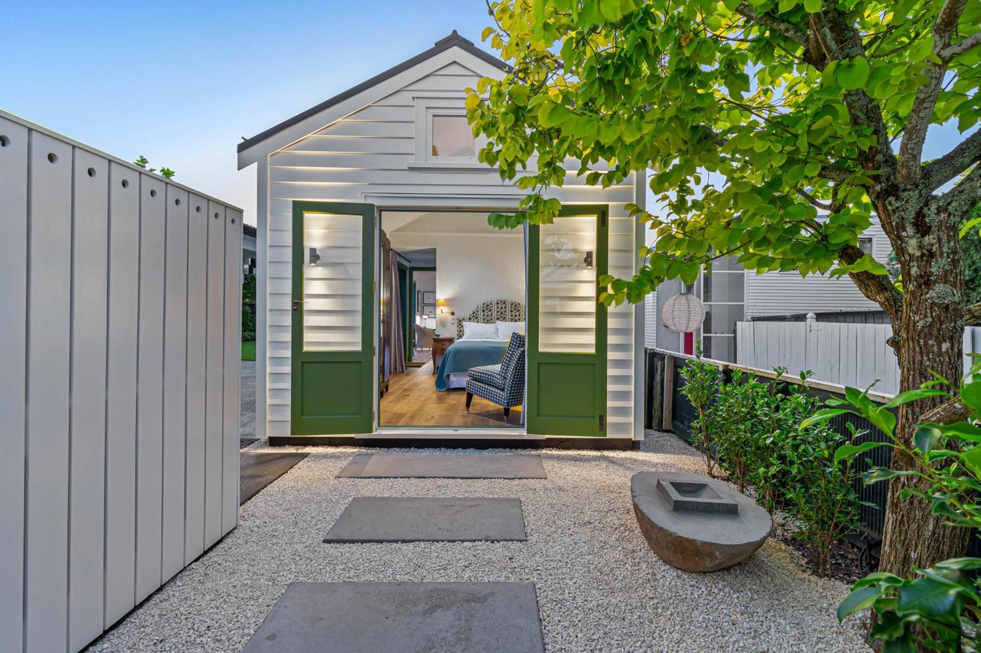 Augusta Hut Auckland Exterior foto